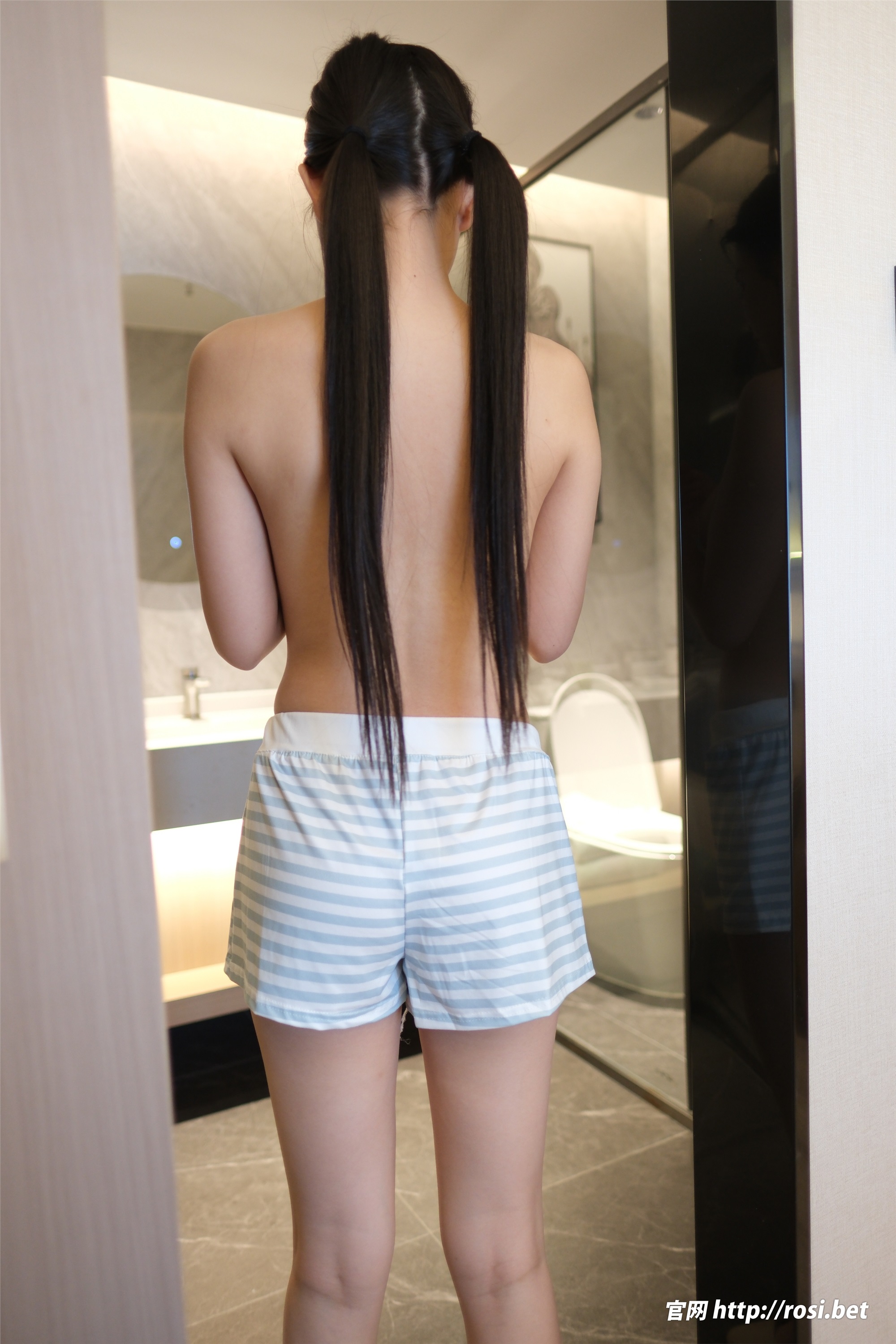 ROSI写真 2026.02.07 NO.5178